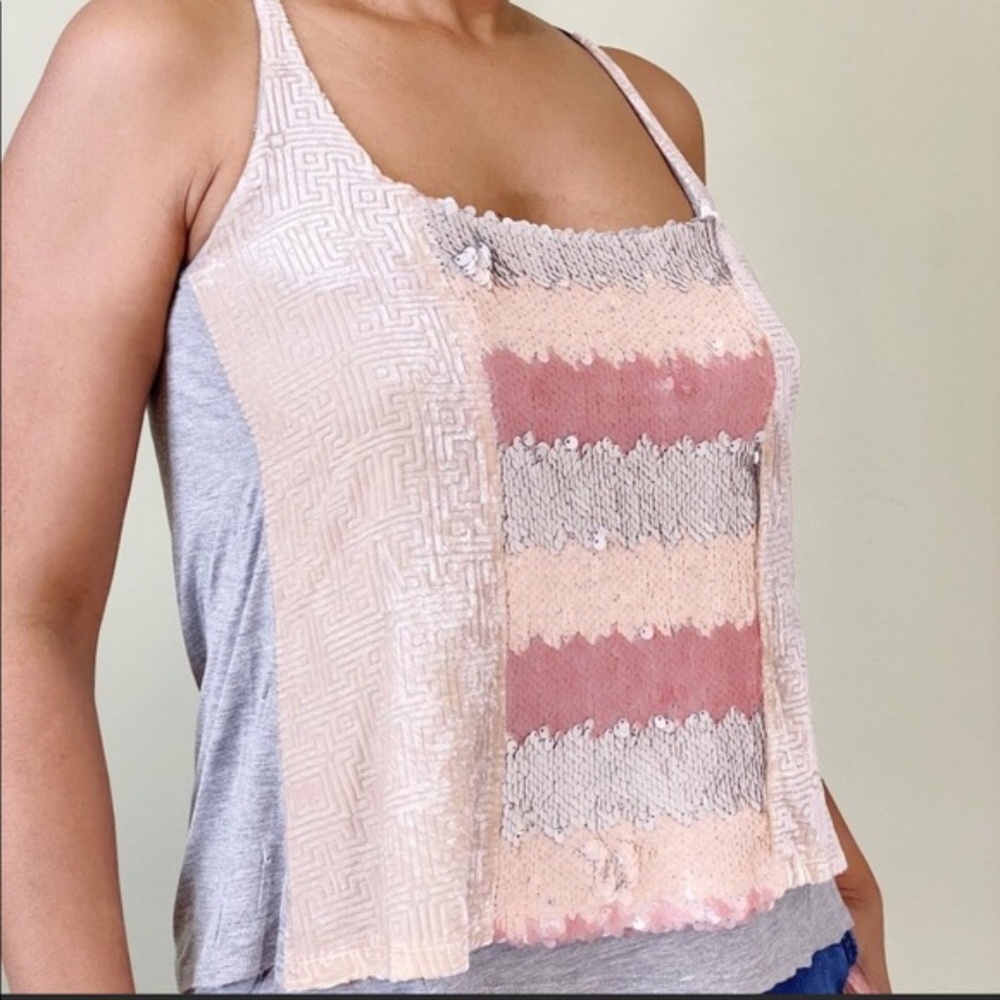 Hp Nwot Tiny Pink Sequin Top In Medium - image 2